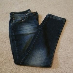 Levi's curve classic size 29 slim leg